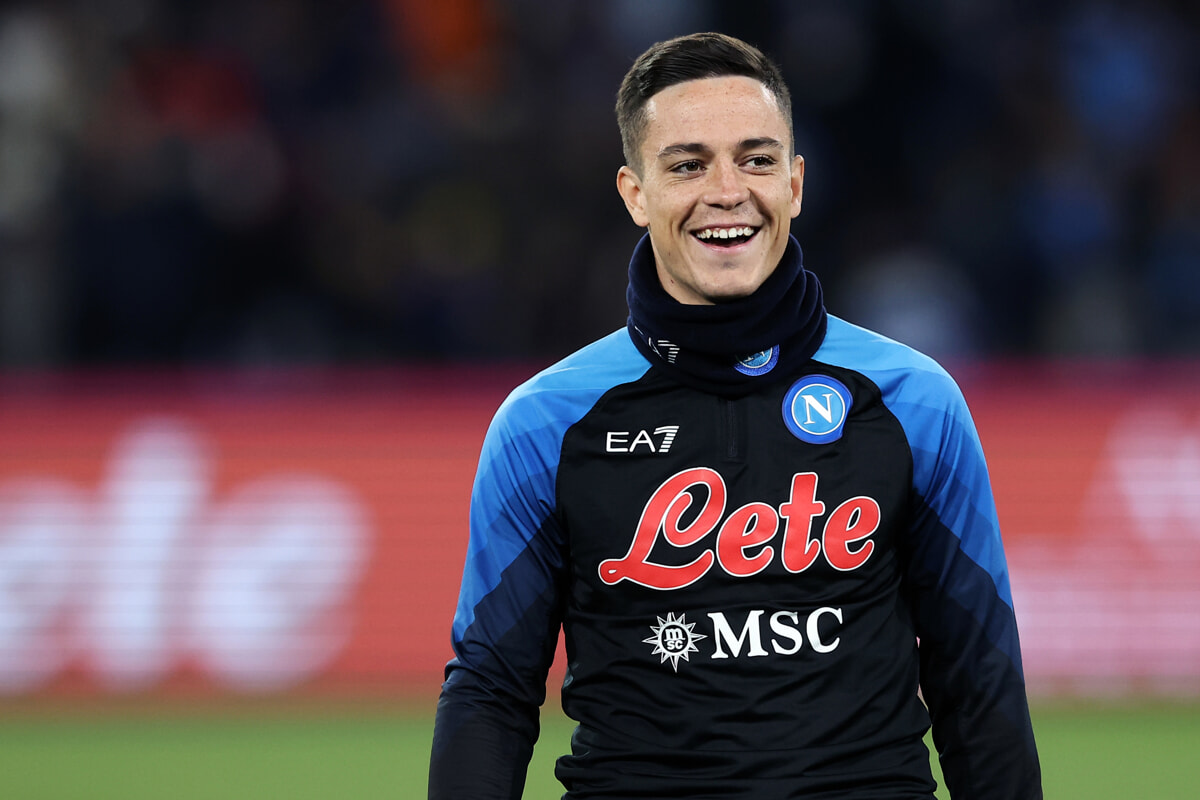 Raspadori con la maglia del Napoli